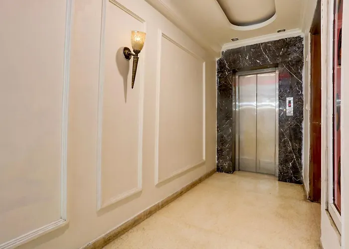Hotel O The Grace Delhi